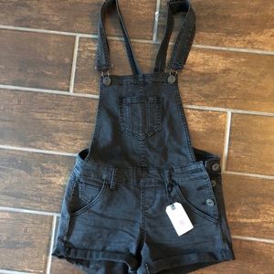 Vanilla Star Shorts Overall